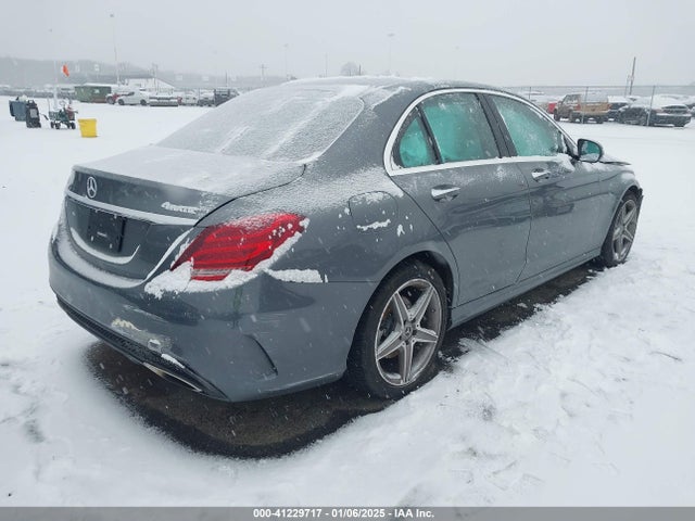 55SWF4KB3HU215771 Mercedes-Benz C 300 4matic/luxury 4matic/sport 4matic