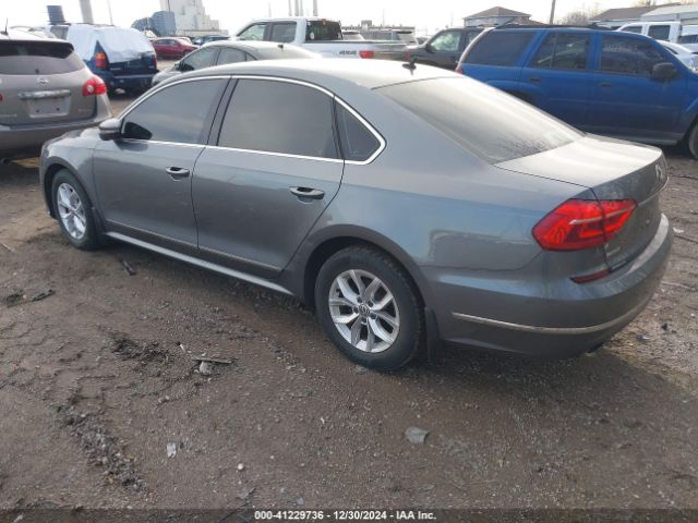 1VWAS7A37GC026679 Volkswagen Passat 1.8t S