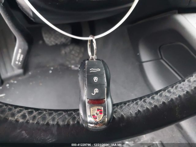 WP1AF2A53HLB60214 Porsche Macan Turbo