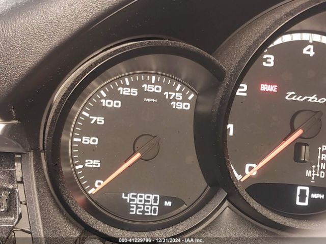 WP1AF2A53HLB60214 Porsche Macan Turbo
