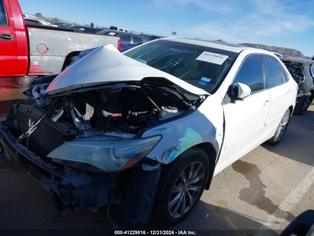 4T1BF1FKXFU952572 Toyota CAMRY XLE