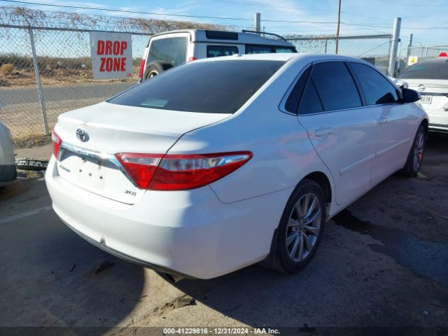 4T1BF1FKXFU952572 Toyota CAMRY XLE