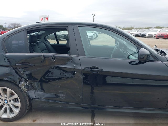 Продажа на аукционе авто 2011 Bmw 328i, vin: WBAPH5G55BNM83641, номер лота: 41229862
