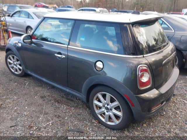 2012 MINI COOPER S WMWSV3C53CTY27428 Photo 2