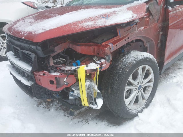 Ford ESCAPE SE 2019 1FMCU9GD5KUB76144 Image 17