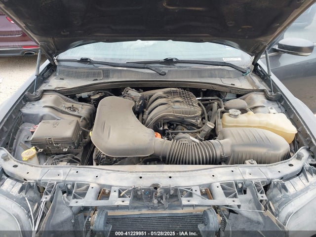 Chrysler 300 2018 2C3CCABG5JH245107 Image 10