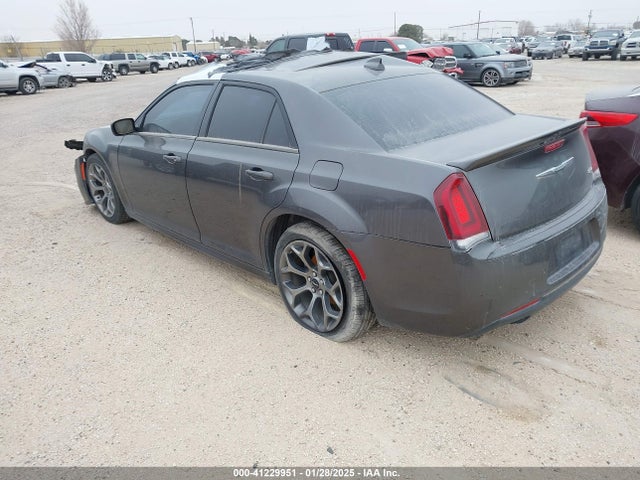 Chrysler 300 2018 2C3CCABG5JH245107 Image 3
