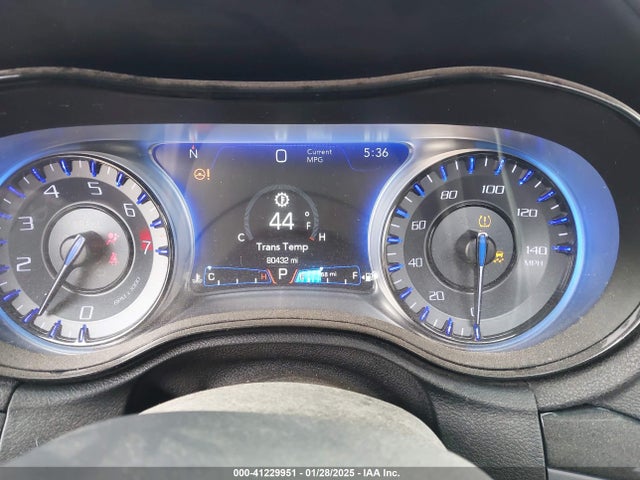 Chrysler 300 2018 2C3CCABG5JH245107 Image 7