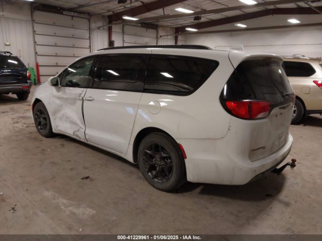 2C4RC1BGXJR293315 Chrysler Pacifica Touring L