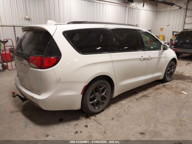 2C4RC1BGXJR293315 Chrysler Pacifica Touring L