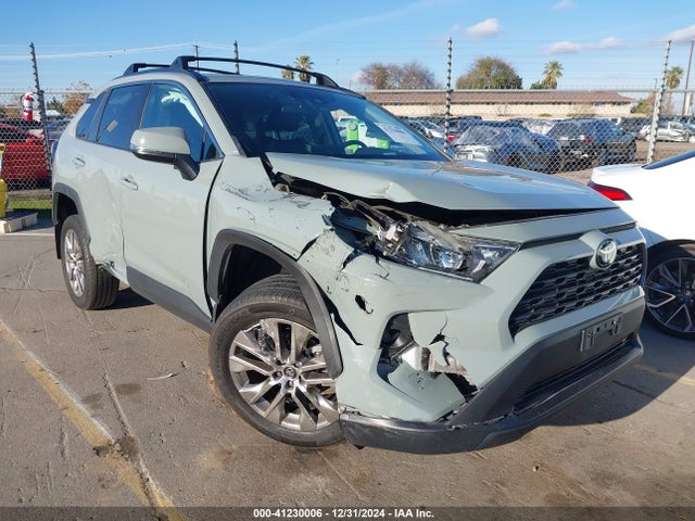 Toyota Rav4 Xle Premium 2021 2T3C1RFV4MW113680 Image 1