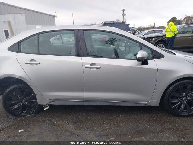 Toyota COROLLA SE 2023 5YFP4MCE5PP165575 Image 13