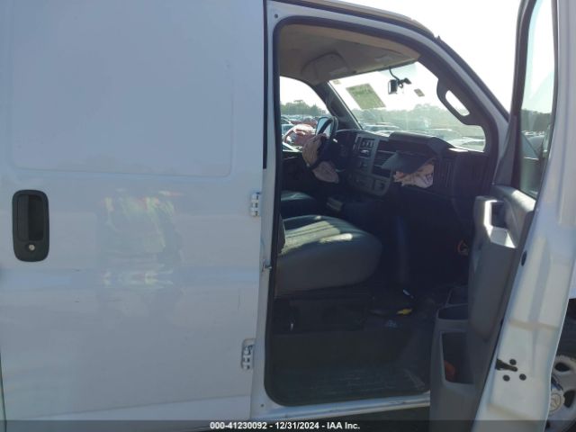 1GCWGAFP6J1345609 Chevrolet Express 2500 Work Van