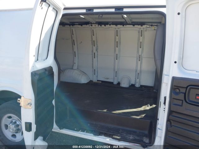 1GCWGAFP6J1345609 Chevrolet Express 2500 Work Van