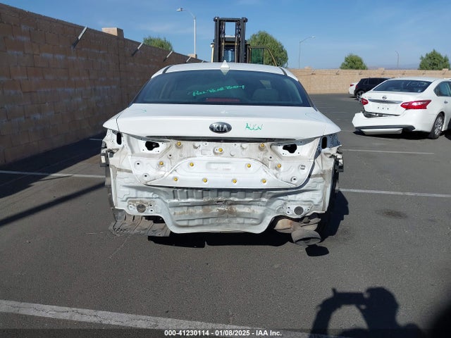 KIA Optima Lx 2018 5XXGT4L39JG195325 Image 17