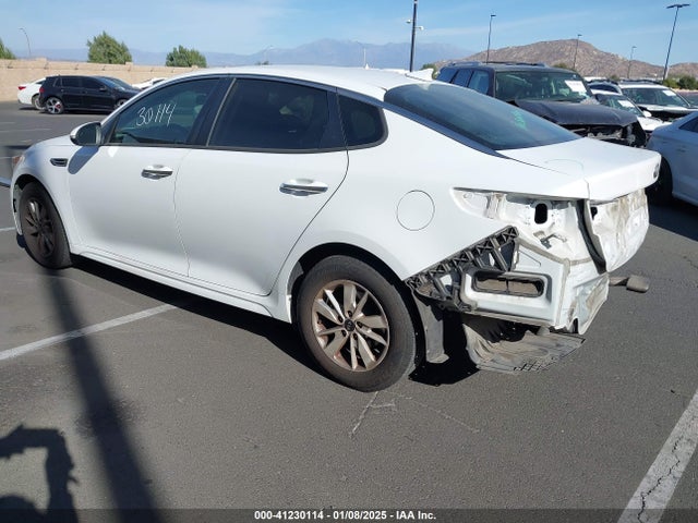 KIA Optima Lx 2018 5XXGT4L39JG195325 Image 3