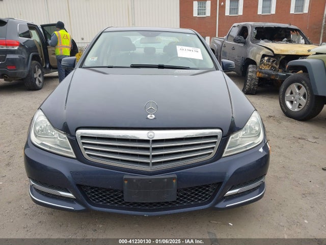 WDDGF8AB7ER310702 Mercedes-Benz C 300 Luxury 4matic/sport 4matic