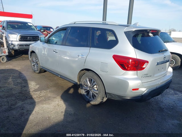 5N1DR2MN6KC606358 Nissan Pathfinder Sv