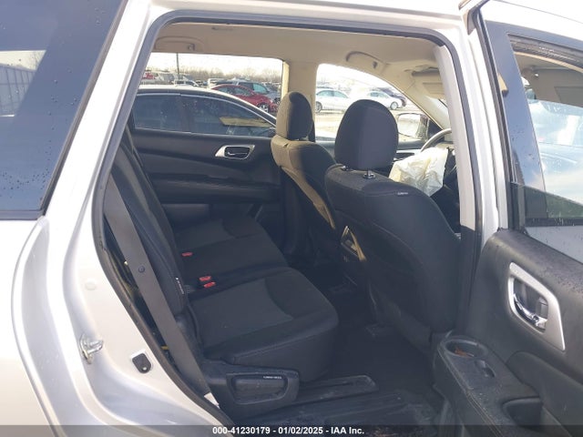 5N1DR2MN6KC606358 Nissan Pathfinder Sv