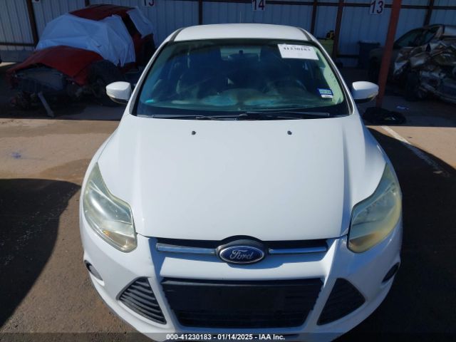 1FADP3F22EL117601 Ford FOCUS SE