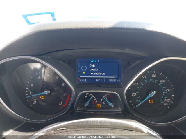 1FADP3F22EL117601 Ford FOCUS SE