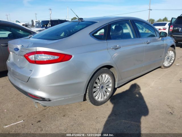 3FA6P0PU9GR232370 Ford Fusion Energi Se Luxury