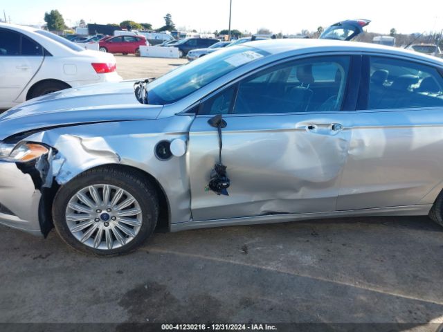 3FA6P0PU9GR232370 Ford Fusion Energi Se Luxury