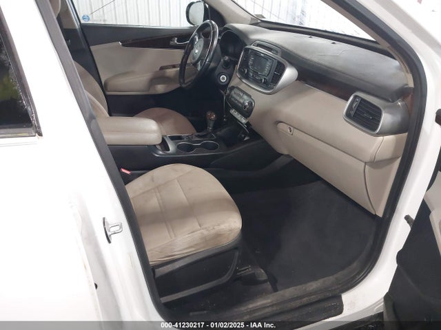 5XYPG4A37GG053809 KIA Sorento 2.4l Lx