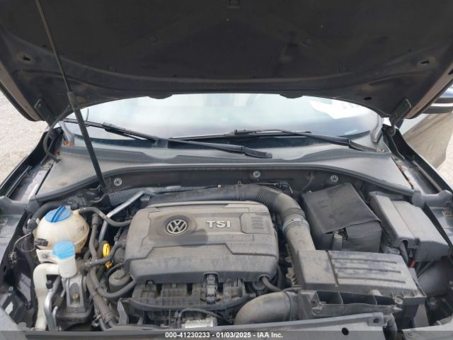 1VWBT7A33FC005702 Volkswagen Passat 1.8t Se
