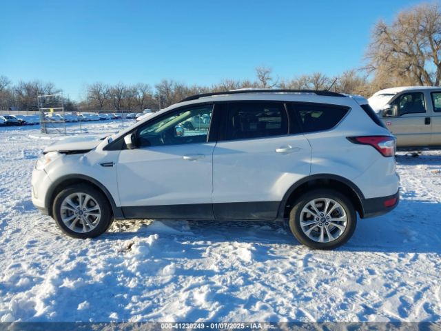 1FMCU9HD3JUA99853 Ford ESCAPE SEL