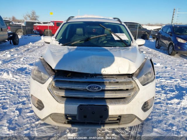 1FMCU9HD3JUA99853 Ford ESCAPE SEL
