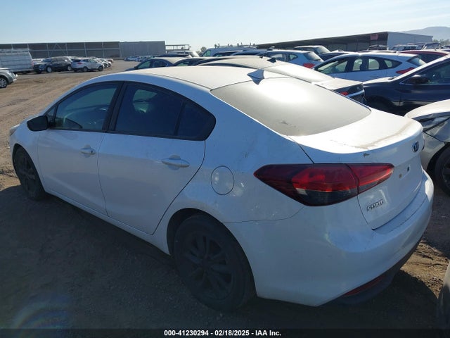 KIA FORTE LX 2017 3KPFL4A76HE116813 Image 3