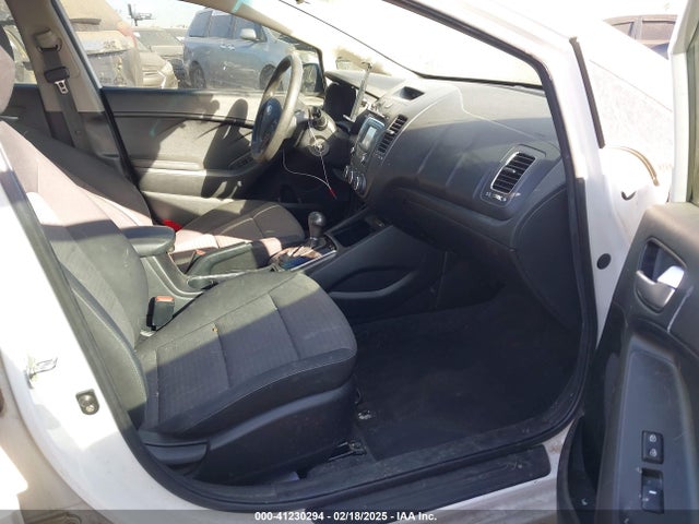 KIA FORTE LX 2017 3KPFL4A76HE116813 Image 5