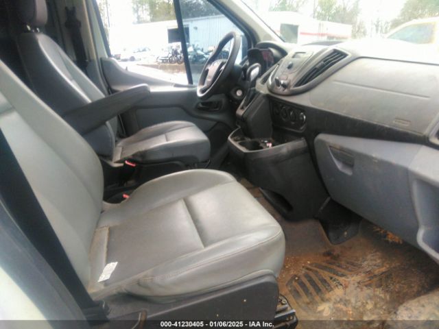 1FTYR1ZM7GKA14464 Ford Transit-250