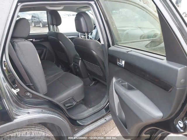 KIA Sorento Lx V6 2015 5XYKTDA75FG649766 Image 8
