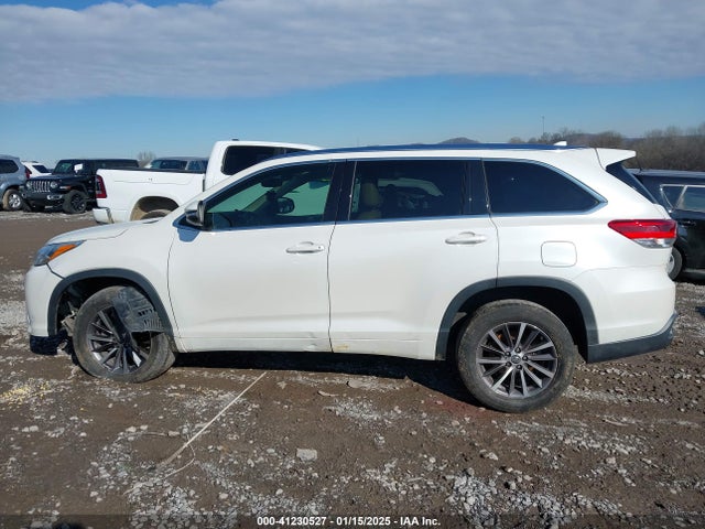Toyota Highlander Xle 2017 5TDKZRFH5HS189589 Image 13