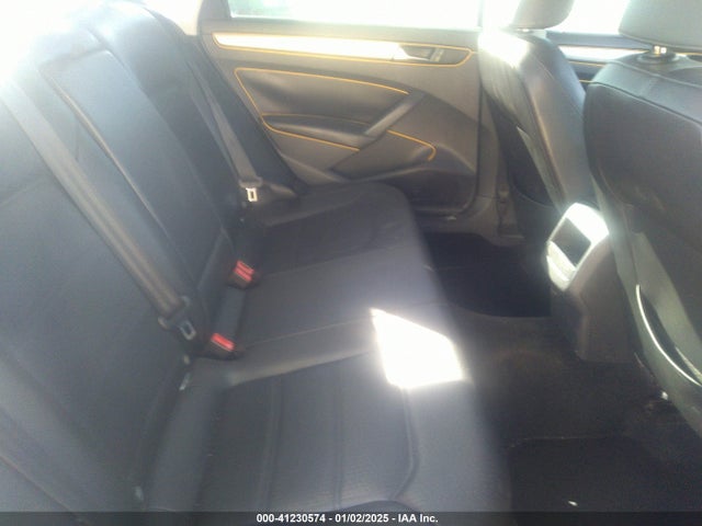 Volkswagen Passat 1.8t Wolfsburg Edition 2014 1VWAT7A35EC041272 Image 8