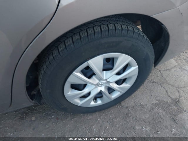 Toyota Corolla Le Eco 2014 2T1BPRHE1EC127572 Image 11