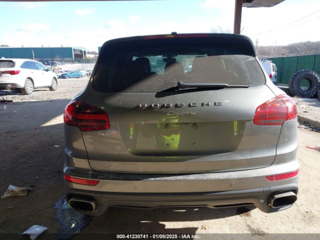 WP1AA2A23HKA82396 Porsche Cayenne
