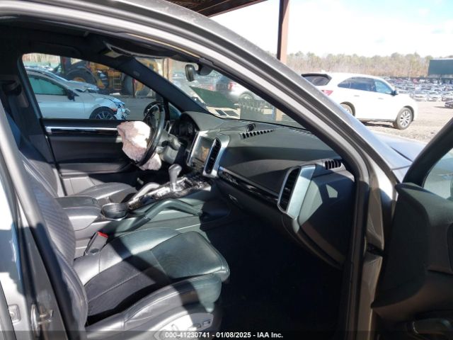 WP1AA2A23HKA82396 Porsche Cayenne