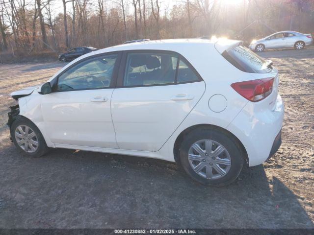 3KPA25AD5NE443465 KIA Rio 5-door S