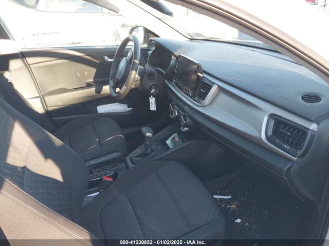 3KPA25AD5NE443465 KIA Rio 5-door S