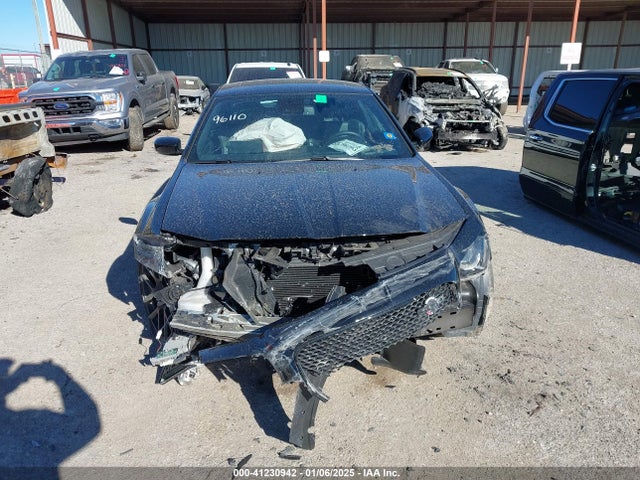 2C3CCAPJ8PH500734 Chrysler 300 300c