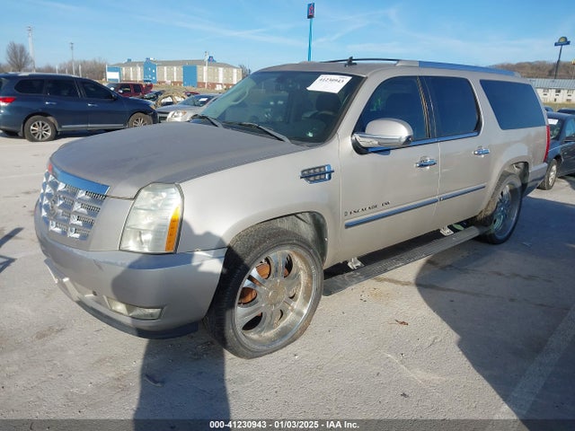 2007 CADILLAC ESCALADE ESV 1GYFK668X7R422457 Photo 1
