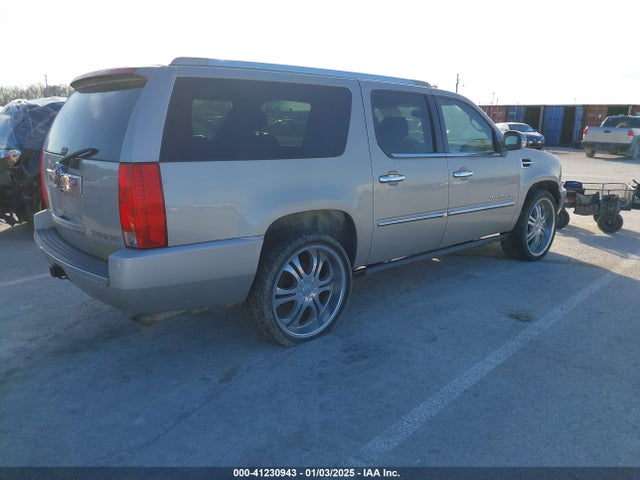 2007 CADILLAC ESCALADE ESV 1GYFK668X7R422457 Photo 3