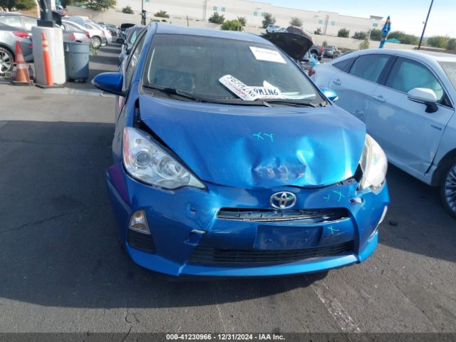 JTDKDTB30E1074980 Toyota Prius C One