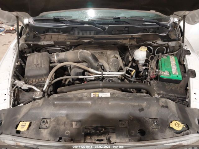1C6RR7LT5KS659203 RAM 1500 Classic Big Horn  4x4 5'7 Box