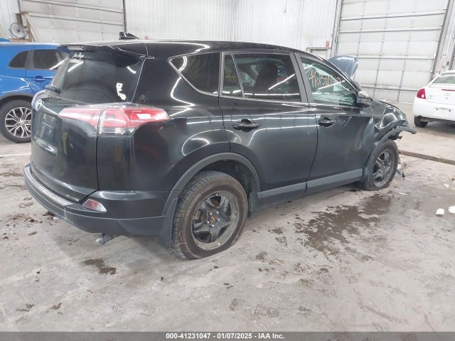 Toyota RAV4 LE 2018 2T3BFREV0JW783639 Image 4