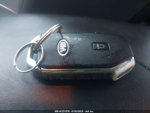 5XXG14J29MG079613 KIA K5 LXS
