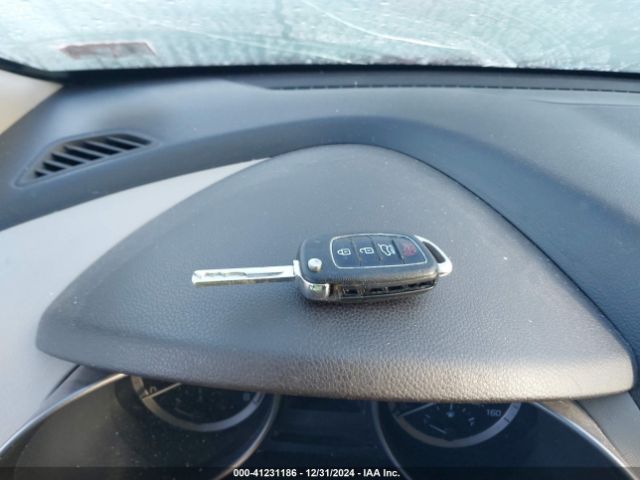 5NMZT3LB4JH083835 Hyundai Santa Fe Sport 2.4l